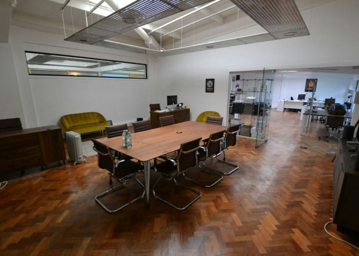 23. Meeting Room