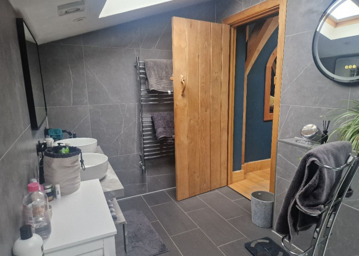 25. Bathroom