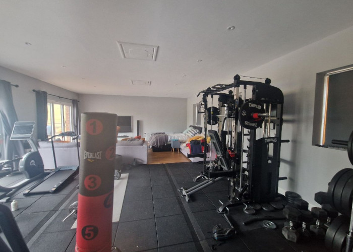 27. Gym (Home)