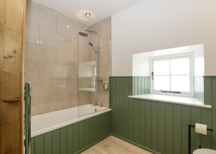33. Bathroom
