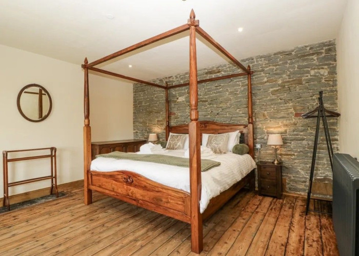 34. Bedroom (Double)