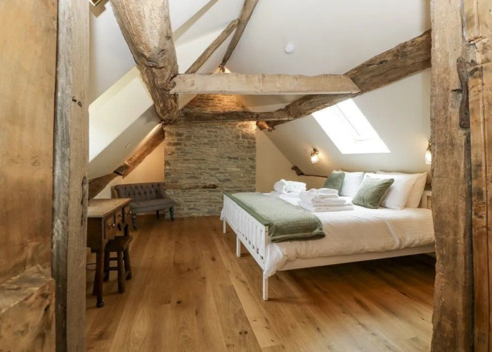 39. Bedroom (Double)