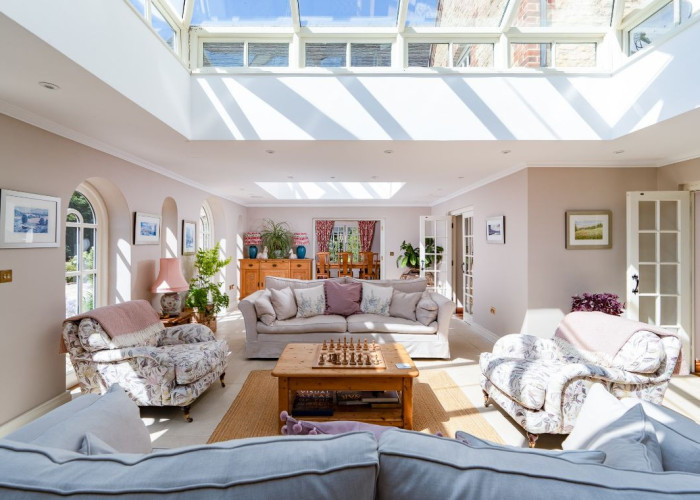 10. Livingroom, Skylight