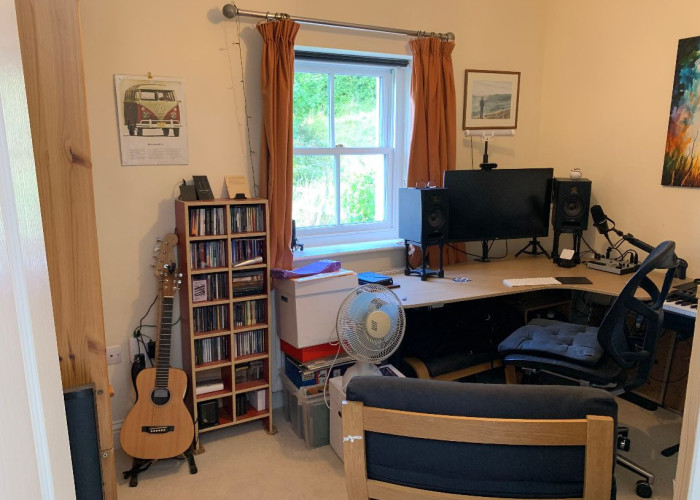 27. Home Office / Study