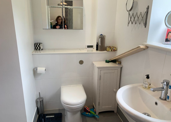 28. Toilet