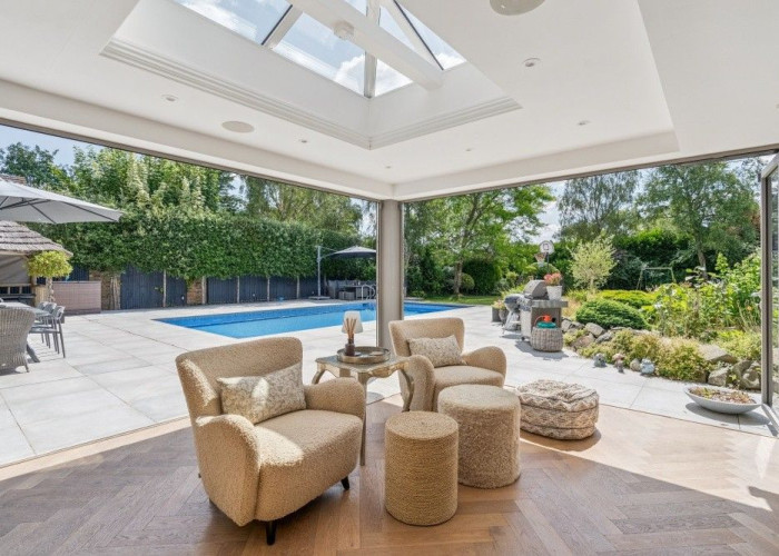 9. Skylight, Bi-Fold Doors