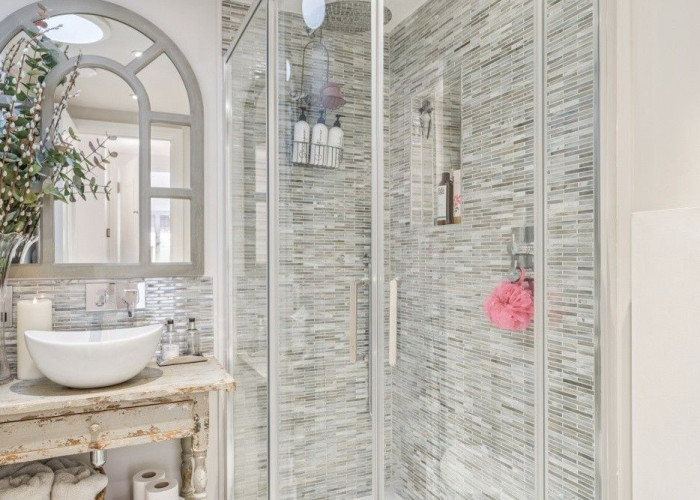 32. Bathroom