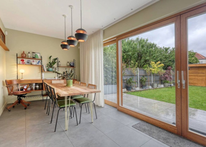 9. Diningroom
