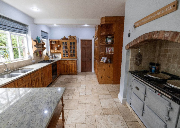 6. Kitchen (With Island), Kitchen (Gas Hob)