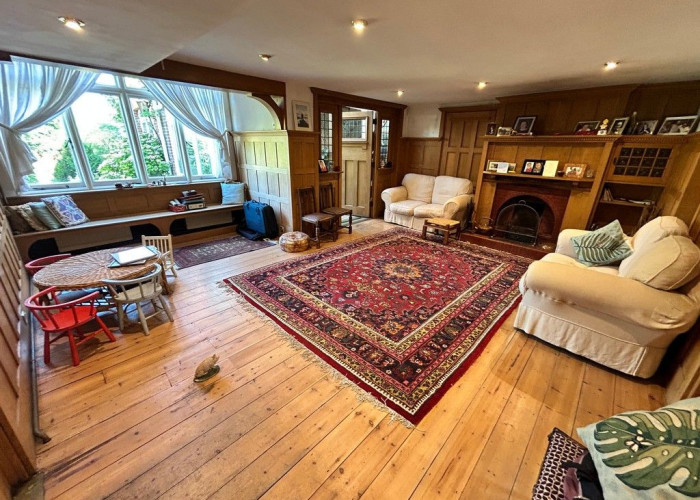 Fabulous Rustic Georgian Period Home For Filming