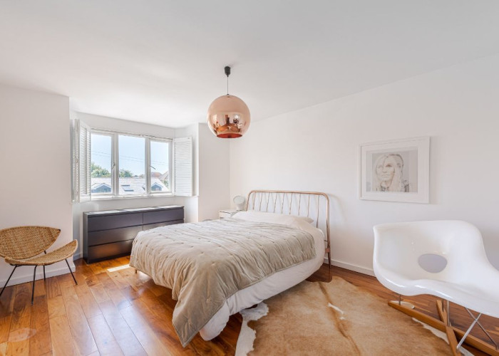 12. Bedroom (Double)