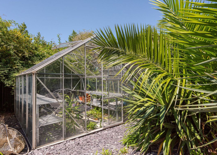26. Summerhouse