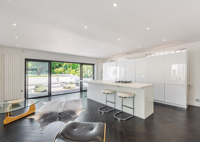 2. Kitchen (With Island), Kitchen (Modern), Kitchen (White units), Kitchen (Gas Hob)