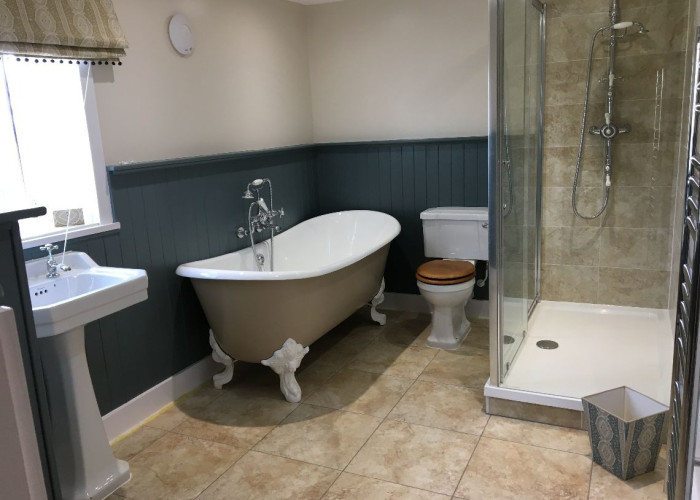23. Bathroom (Roll Top), Bathroom (Shower and bath)