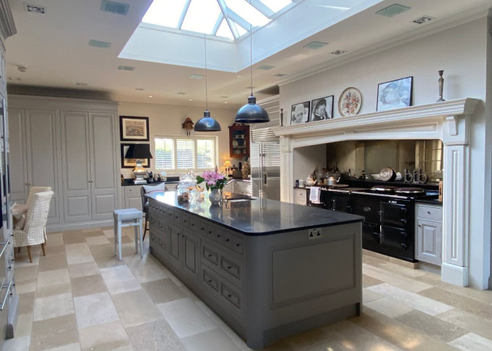 A Late 18th Century Three Storey Country House For Filming