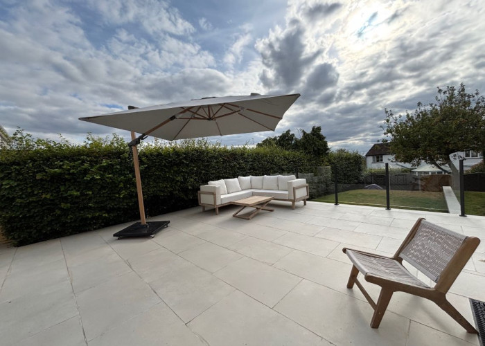 33. Patio / Veranda