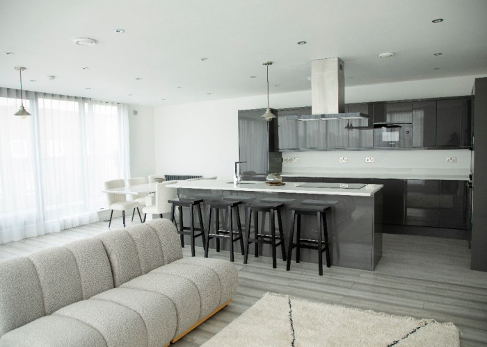 Spacious And Stylish Penthouse For Filming