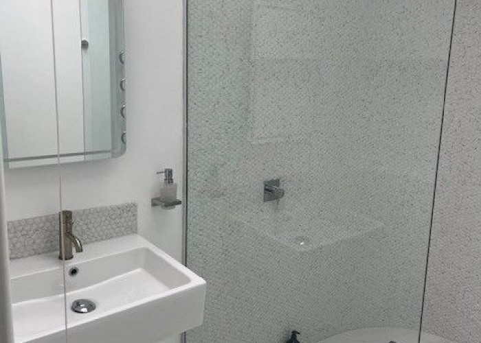 25. Bathroom