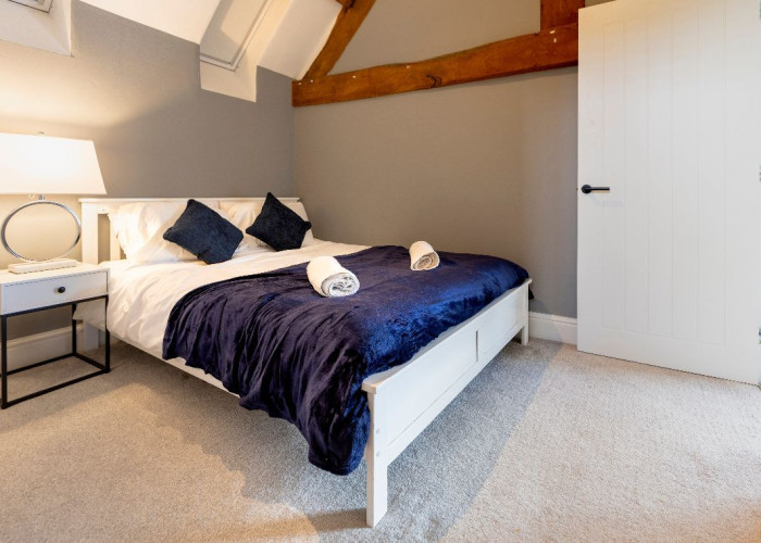 33. Bedroom (Double)