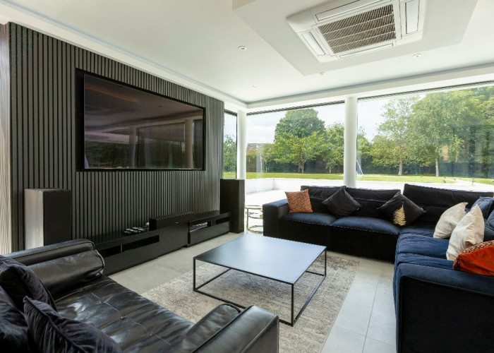 18. Livingroom
