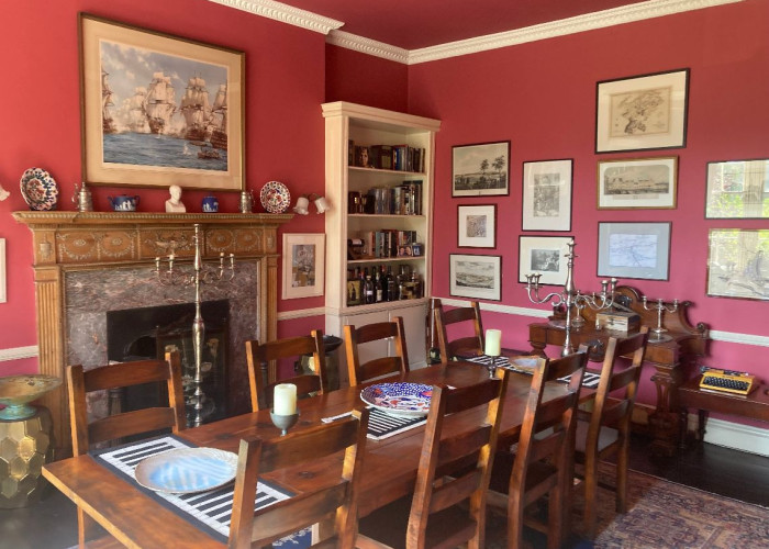 12. Diningroom