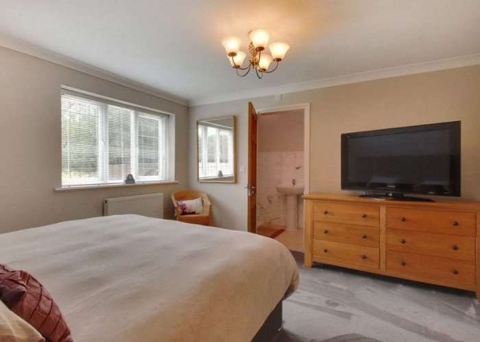 10. Bedroom (Double)
