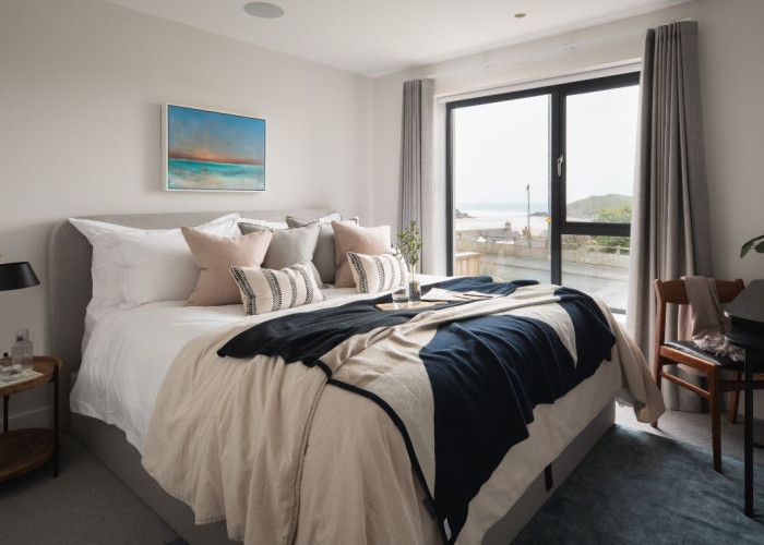 11. Bedroom (Double)