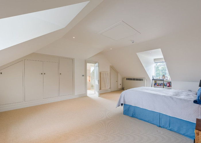 24. Bedroom (Double)