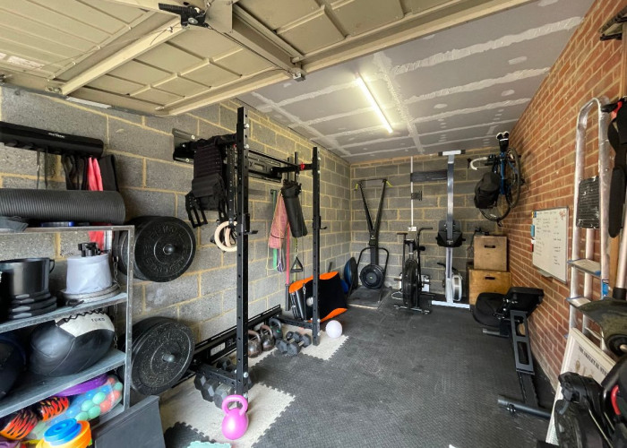 18. Gym (Home)