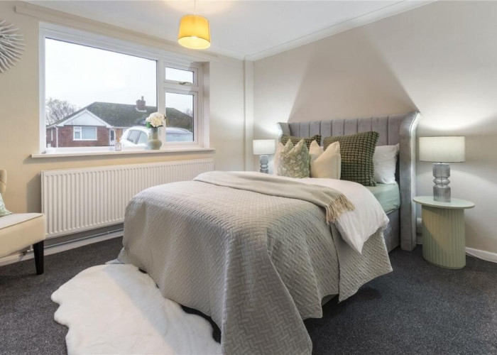 13. Bedroom (Double)