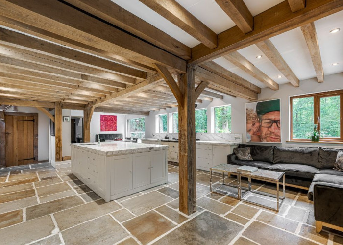 6. Kitchen (With Island), Kitchen (Modern), Kitchen With Table, Kitchen (White units), Kitchen (Electric/Induction Hob)