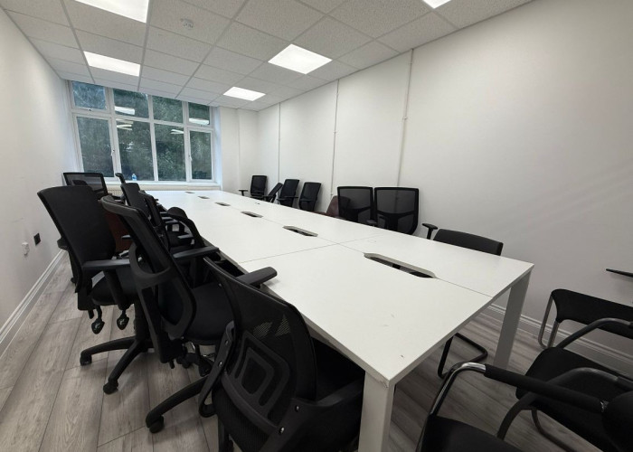 28. Office