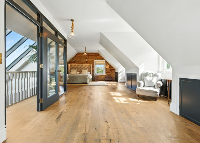 45. Bedroom (Double)