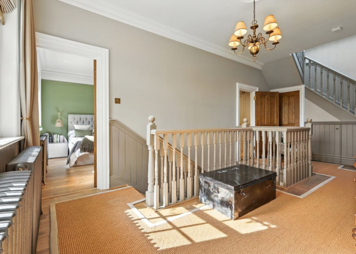 23. Stairway / Staircase, Landing