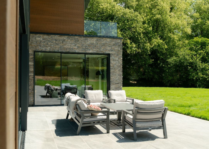 40. Patio / Veranda