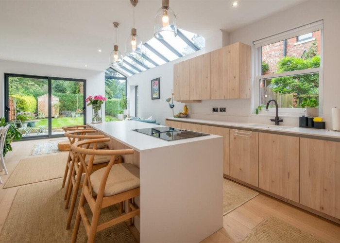 2. Kitchen (With Island), Kitchen (Wooden Units), Kitchen (Modern), Skylight, Kitchen (Electric/Induction Hob)