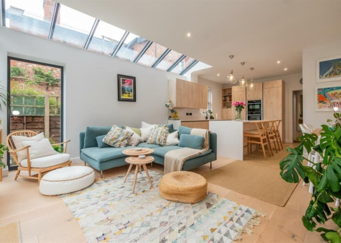 4. Kitchen, Open-plan, Skylight