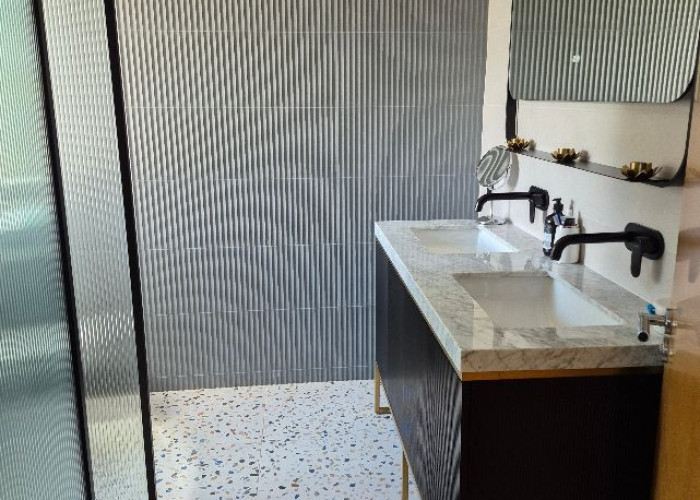 16. Bathroom