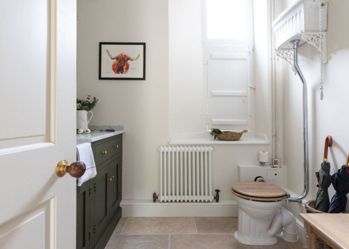 21. Toilet