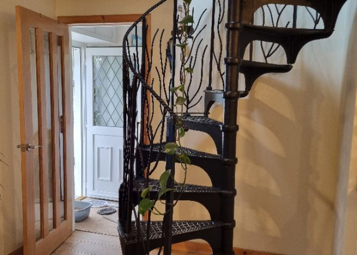 5. Staircase (Spiral)