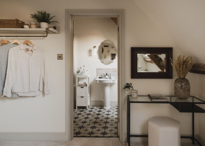 19. Bathroom