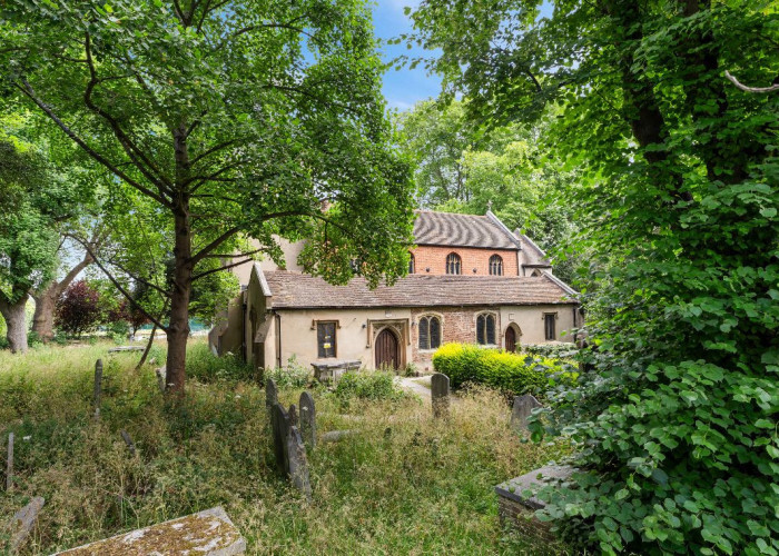 Church With Stunning Features For Filming