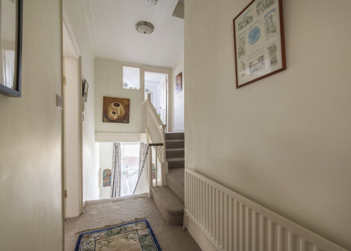 22. Stairway / Staircase, Landing