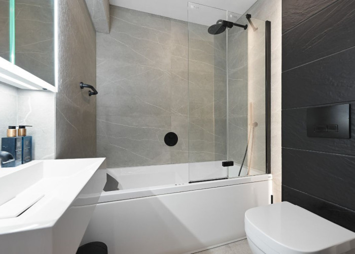 17. Bathroom