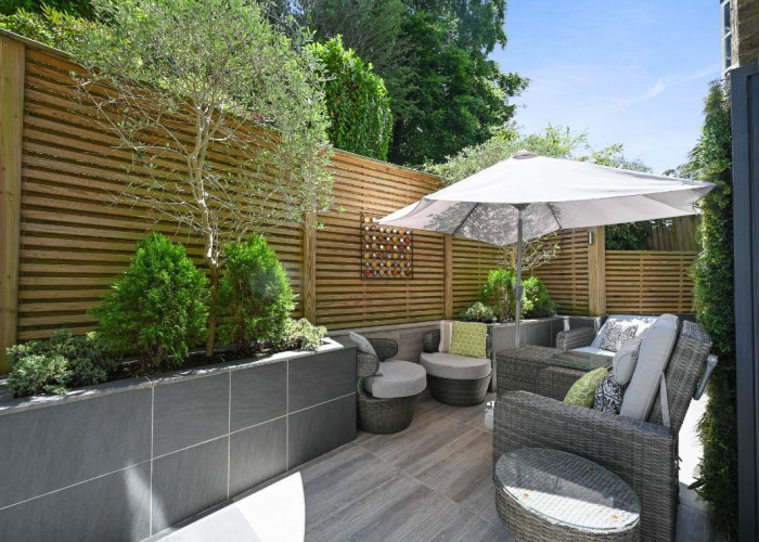 24. Patio / Veranda