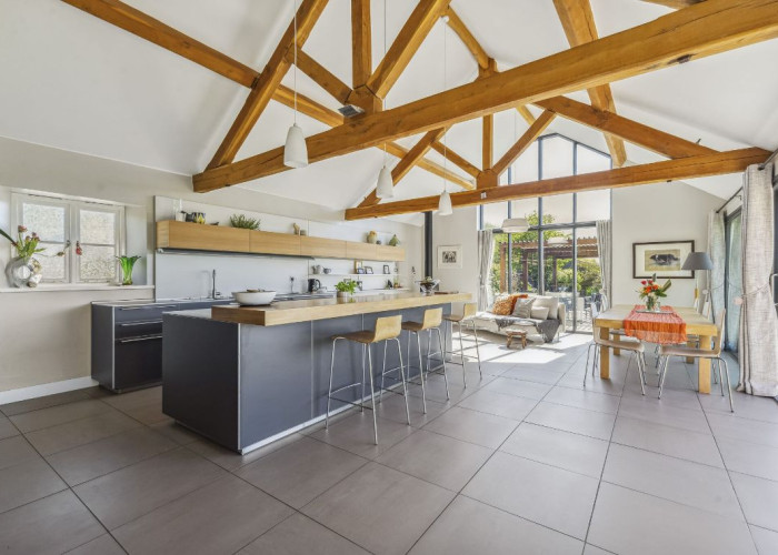 9. Kitchen (With Island), Kitchen (Coloured units), Kitchen (Modern), Kitchen With Table, Open-plan, Kitchen (2 Kitchens), Kitchen (Electric/Induction Hob)
