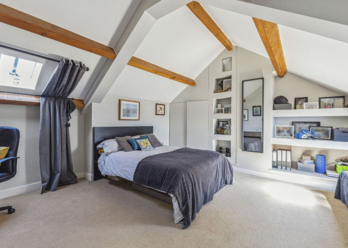 24. Bedroom (Double)