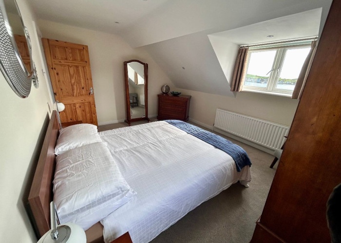 14. Bedroom (Double)