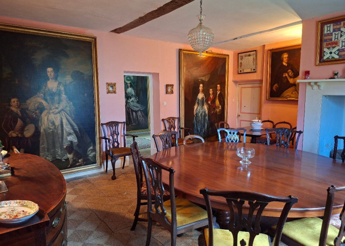 15. Diningroom