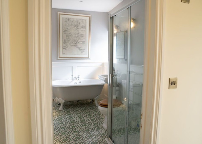 46. Bathroom (Roll Top), Bathroom (Shower and bath)
